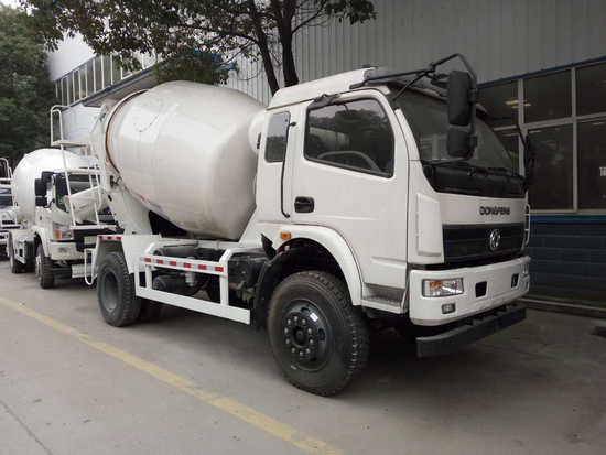 東風(fēng)5方混凝土攪拌運(yùn)輸車 東風(fēng)5方混凝土攪拌運(yùn)輸車