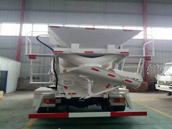 楚風后八輪攪拌車8-10方 楚風后八輪攪拌車8-10方
